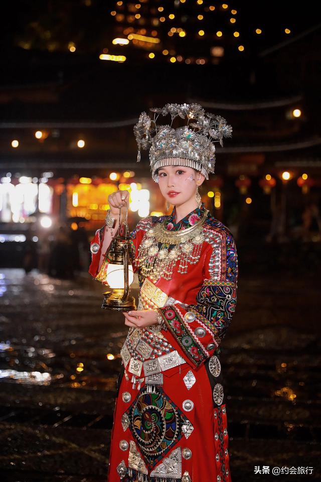 奇了怪了！西江千户苗寨口碑滑坡？游客：美是真的，坑也是真的​