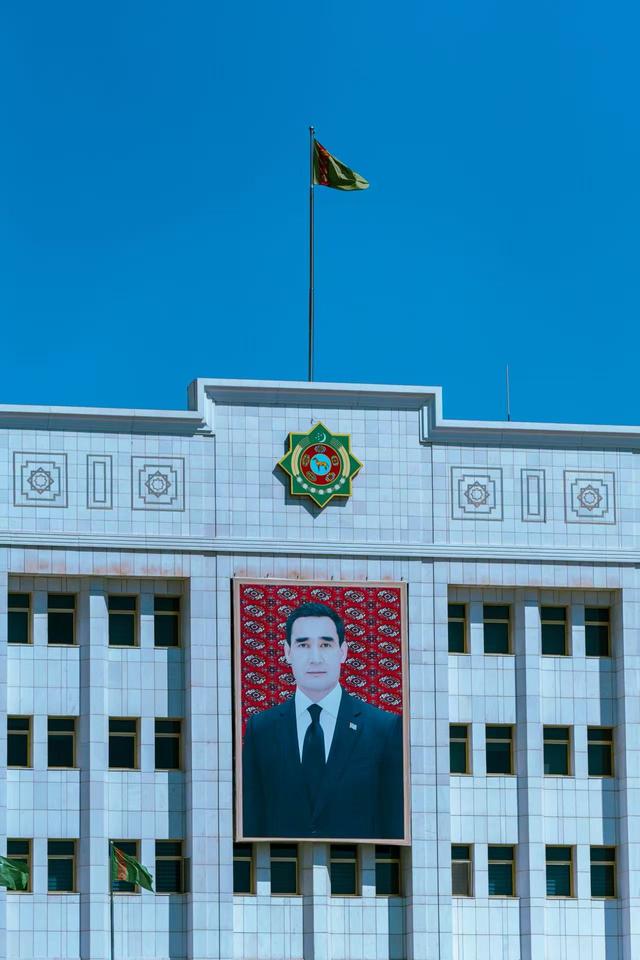 签证零压力！2026年自驾中亚，32天连穿五个斯坦国，一路惊喜连连