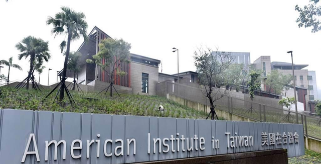 两岸共谋统一，见完美方后，郑丽文态度更明确了，送岛内一句话