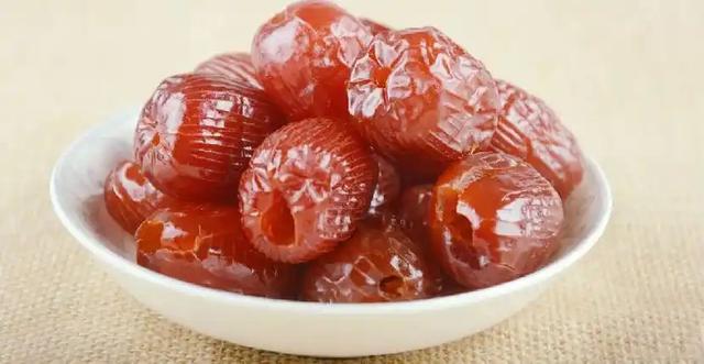 医生告诫：一旦确诊糖尿病，这4种食材必须戒掉	，避免胰腺再受伤