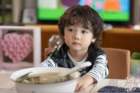 《小巷人家》饰演林栋哲的四位演员，他们还演过这些电视剧图片