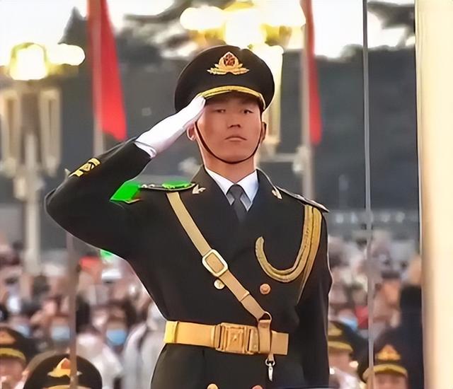 张自轩婚礼曝光！新娘强势、拒他两次亲密动作，岳父现场送车和卡