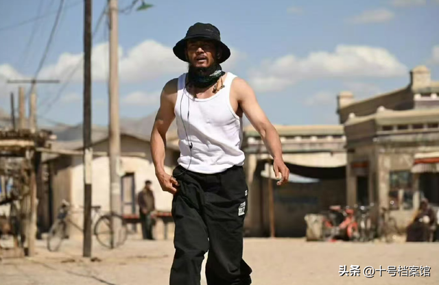 不顾央视警告顶风作案	，与刘涛传出绯闻的杨烁，如今再破天花板