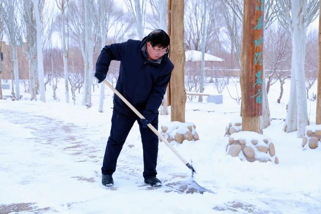雪落阳关 温情守护