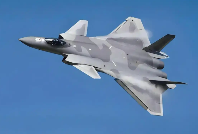 从太空射弹到田间施肥！中国无人机，不止是战场利器