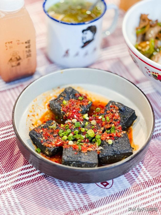 長(zhǎng)沙特色小吃排行榜_臭豆腐口味蝦糖油粑粑_長(zhǎng)沙美食