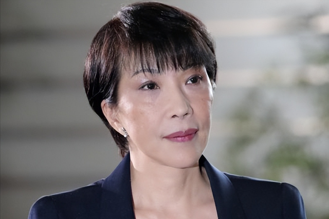 硬抗中国29天，一纸控告书让高市老实	，“短命首相”进入倒计时？