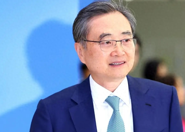 韩外长对中国说错话引发争议，关键时刻，李在明政府紧急澄清，希望中方不要误会，化解外交风波