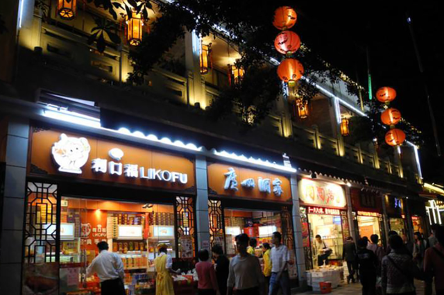 澳洲网红中国游结束：中国发达不稀奇，可怕的是凌晨街上全是人