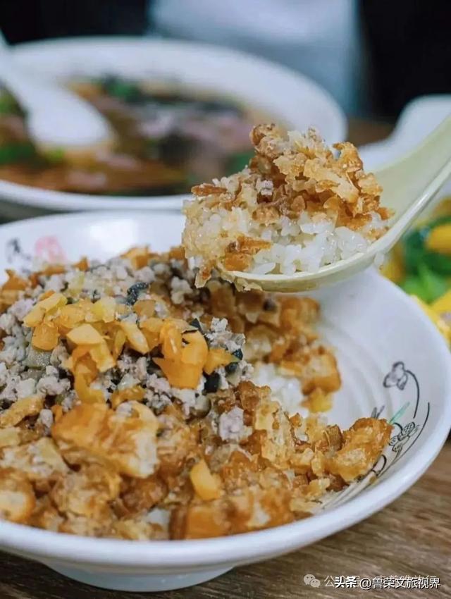 人少景美的宝藏小县城：藏着绝美海岛，一半草原一半海