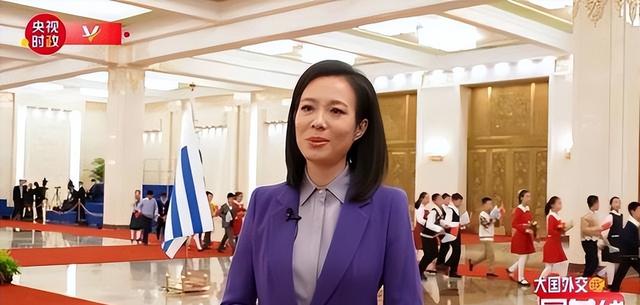 事实证明，47岁全程解说大阅兵的宝晓峰，已经走上了另一条大道！