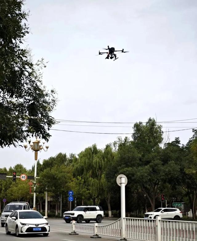 空中无人机+地面智能眼！三师图木舒克市立体安防太硬核