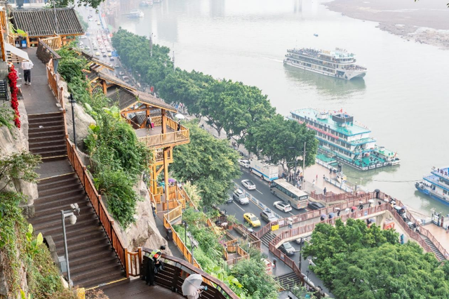 周末圈 | 8D重庆，打造“江崖街洞天”特色耍法