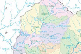 神奇秀丽的捞刀河源自浏阳石柱峰北麓，在永安入长图片