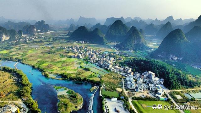 10 个浪漫旅行地：与爱人牵手走过的每一步，都是诗与远方