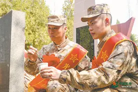 来自五湖四海的思念丨各地缅怀英烈，传承红色基因图片