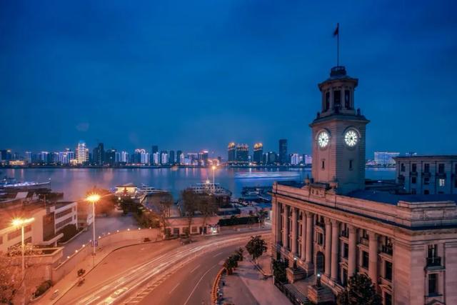 人文之城，古今交融中的精神家园