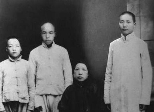 他是毛家唯一的百岁老人，神似毛主席，活了101岁，官至副部级