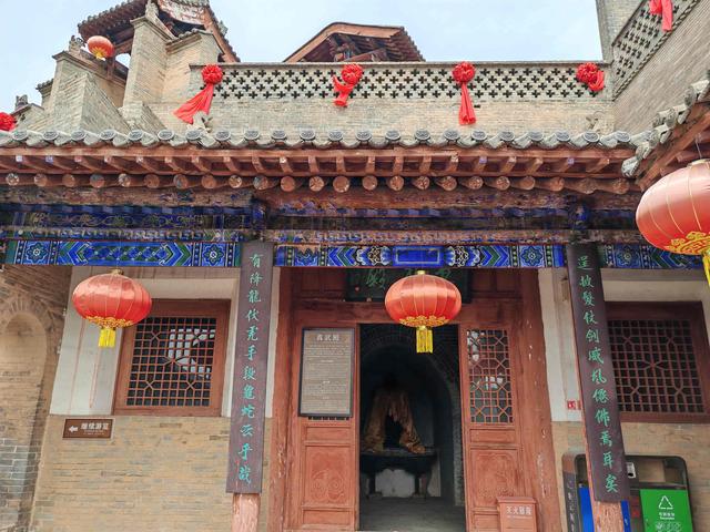 房上建房，院中寻院——夏县堆云洞