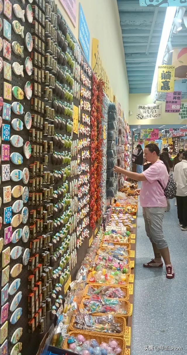 封关前瞻丨海口骑楼老街冬日景象：满眼都是外国人