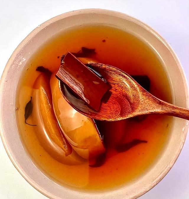 它是阳气之王，煮水一喝，阳气越来越足，冬天手脚再也不冰冷了！