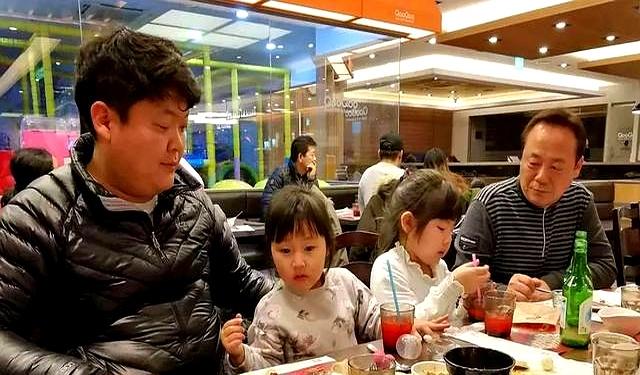 今年国庆，5个罕见的“反常现象”出现，说明大家真的开始变了