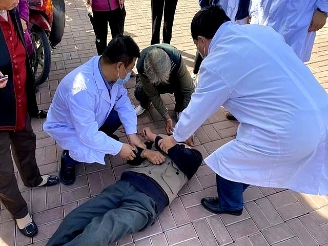 锻炼越多越早死 医生警告这7种运动，中老年人别再拼命做了