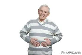 揉腹，老年人常见的养生方式，有一些事项需要注意图片