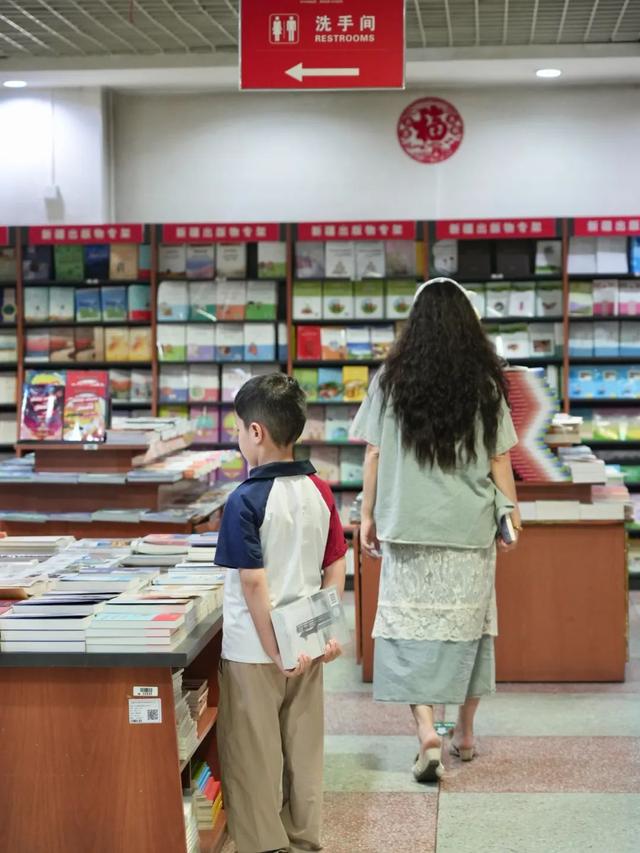 城南的“大门”，藏着乌鲁木齐人的青春