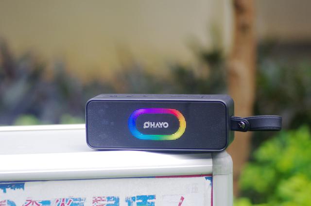 叫板千元旗舰？雷登S11蓝牙音箱音质与灯效皆向旗舰看齐