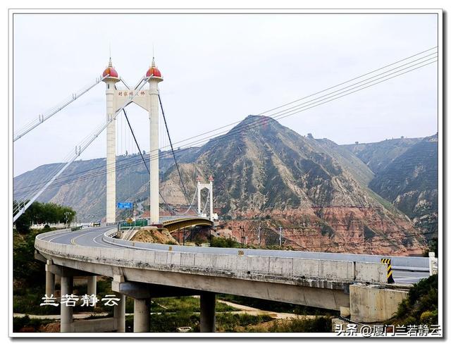 甘肃永靖：天然的“鸳鸯火锅”奇观 - 黄洮交汇处