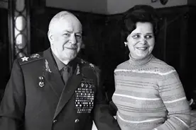 苏联军神朱可夫二战的另一面：派专机将私生女从前线送到后方疗养图片