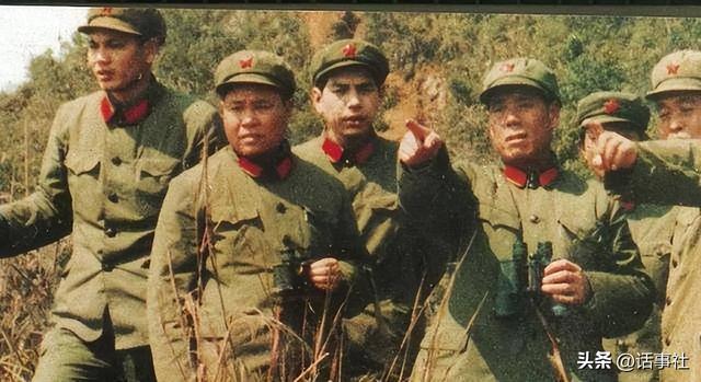 师长学习归来位置被占，被平调军副参谋长，大家鸣不平：明升暗降