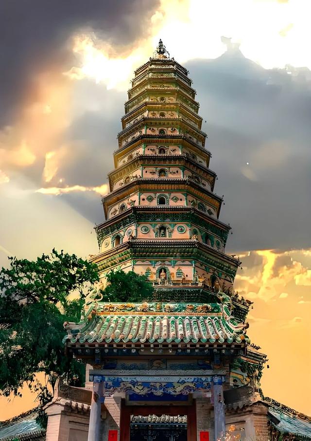表里山河间：解码山西的多维魅力与时代新篇