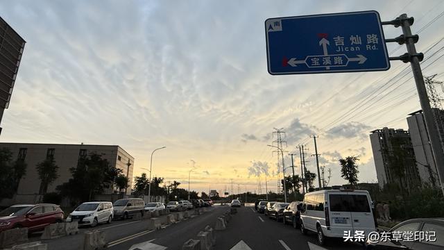 探秘浦东绿都绣云里：海派风情与现代商业的梦幻交织