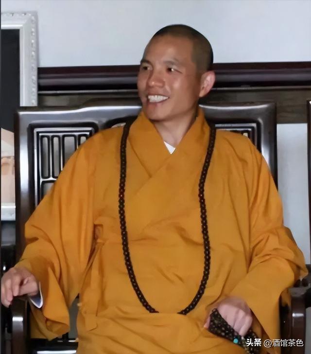 少林寺官宣新住持不到2天，恶心一幕出现，遭网友质疑，理由一致