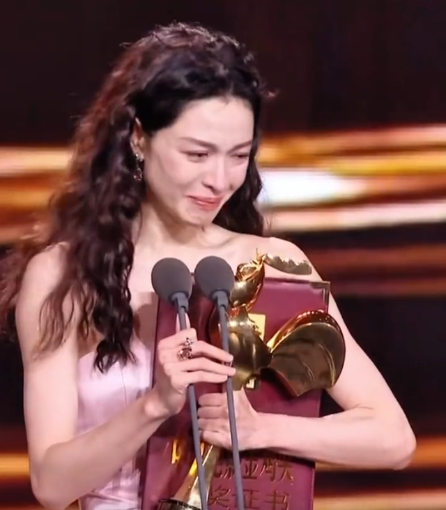 金鸡奖紧急除名祖峰！男配和编剧提名均已取消，网友曝片方出事了