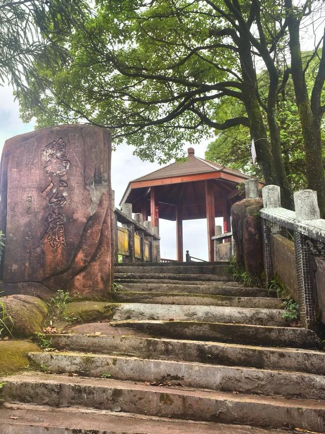 神奇骆崃山 , 99匹骏马想与你相见
