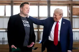 马斯克尴尬了：关税太高，美国产特斯拉，在中国停售了图片