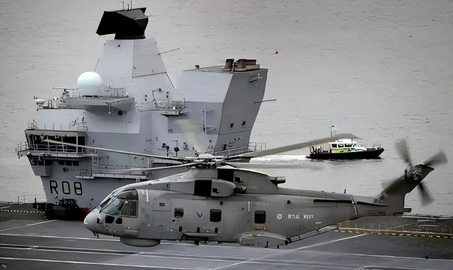 又让张召忠说中了？东拼西凑550亿建的2艘航母，如今彻底成为累赘