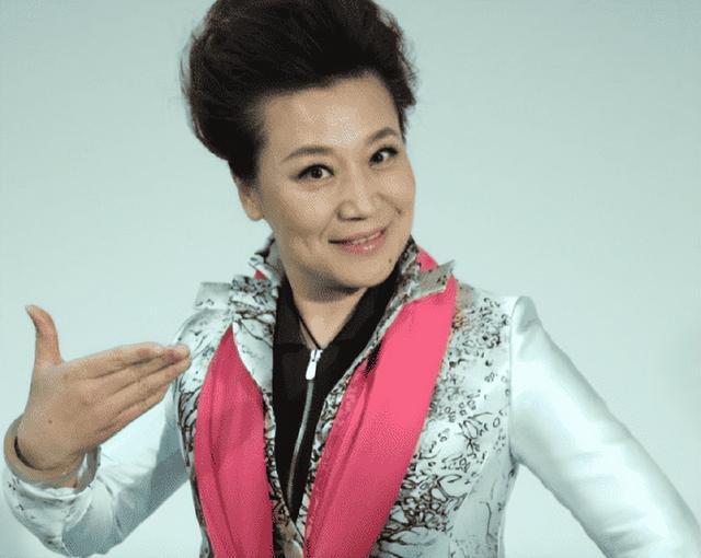 饭喂嘴里都不会吃, 和王为念离婚、艺名被收的小香玉, 终是自讨苦吃