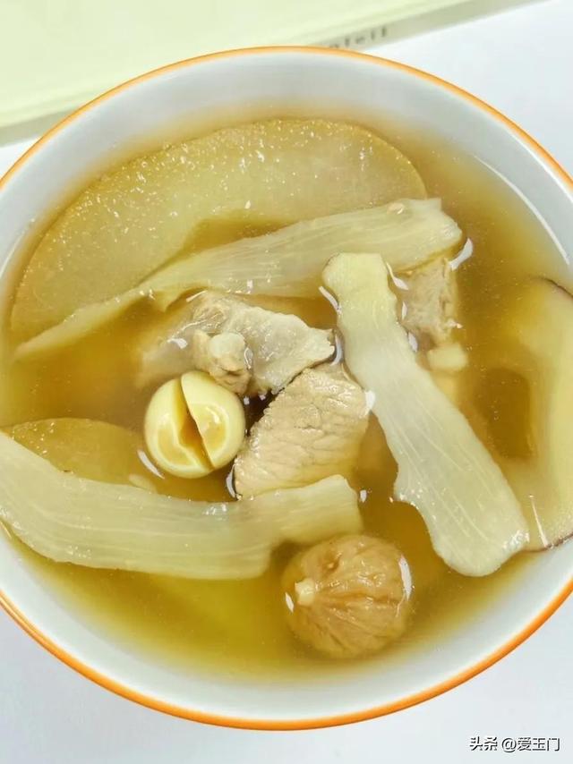 石斛海参花胶乌鸡汤 2026年海参花胶石斛鸡汤功效与作用 石斛海参花胶乌鸡汤 2026年海参花胶石斛鸡汤功效与作用