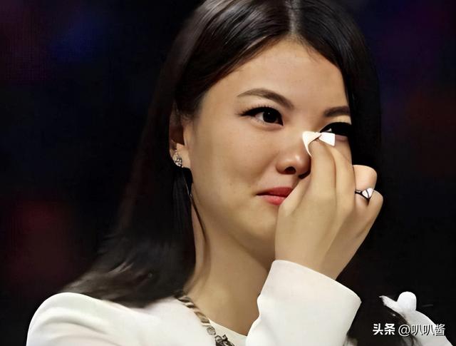 李湘被禁关5天后，家境被扒底朝天，父母身份曝光	，果然不简单