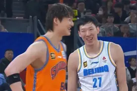 3换1！交易正式达成！王哲林三年顶薪续约图片