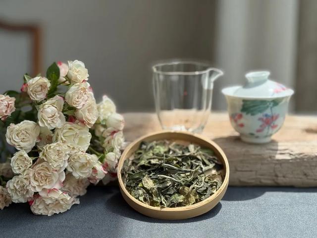 六大茶类的茶叶是怎么分类的？什么季节该喝什么茶？你都知道吗？