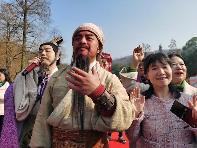 “隆中村宴”热力爆棚！襄阳古隆中元旦邀你和“诸葛亮”同桌吃席