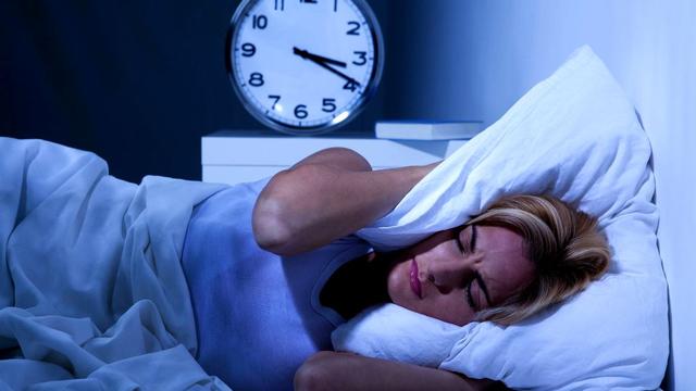 女子天热锻炼后回家路上猝死！家人痛哭：早就说注意这几点