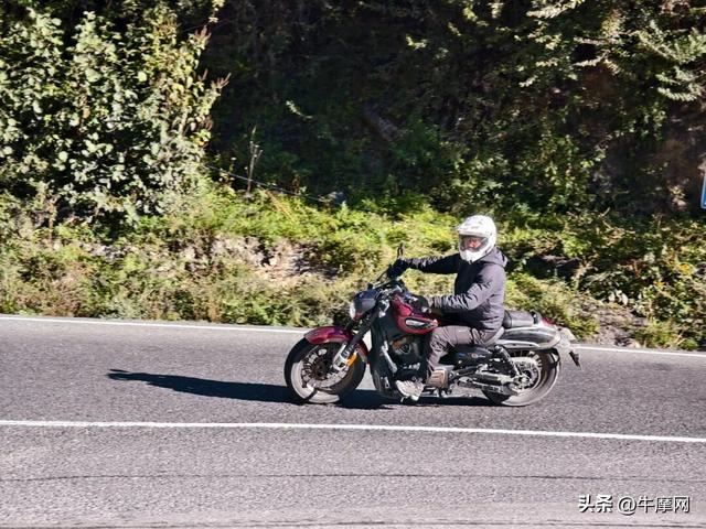 6天骑行1600公里 三个人三台无极CU巡航，摩旅体验阿坝的绝美秋季
