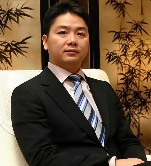 雷军没想到，刘强东高调入局汽车行业后，竟再令所有人刮目相看