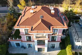 农村自建房屋顶瓦片怎么选？彩石金属瓦和沥青瓦都可以尝试！图片